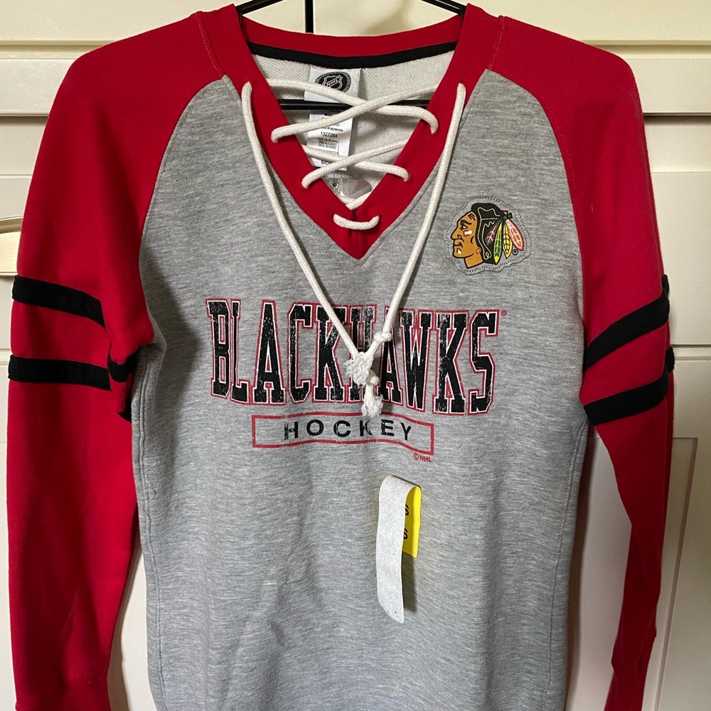 Chicago Blackhawks ladies sweatshirt, sz S